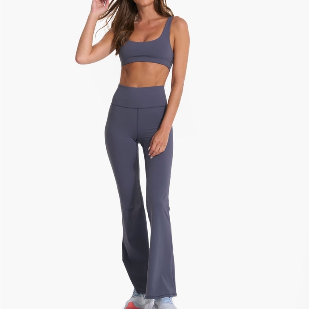 Vuori Studio Flare Leggings Azure